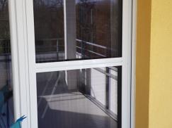 Insektenschutz-Drehtür mit Magnet Anschlag